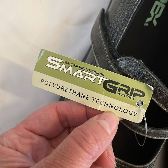 APEX WOMENS MARY JANE STYLE PEWTER SHOES.   NEW WITH TAGS - Picture 9 of 13